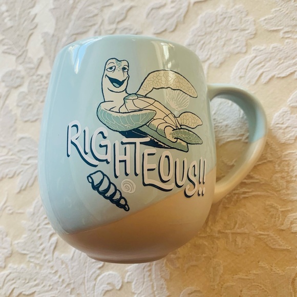 Cute Sea Turtle Mug - Blue and White - Picture 2 of 4
